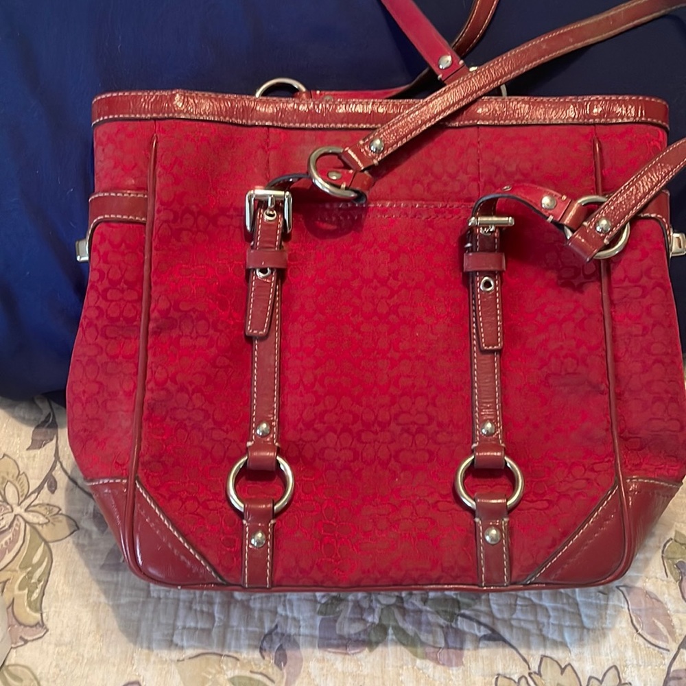 Handbag. Shoulder